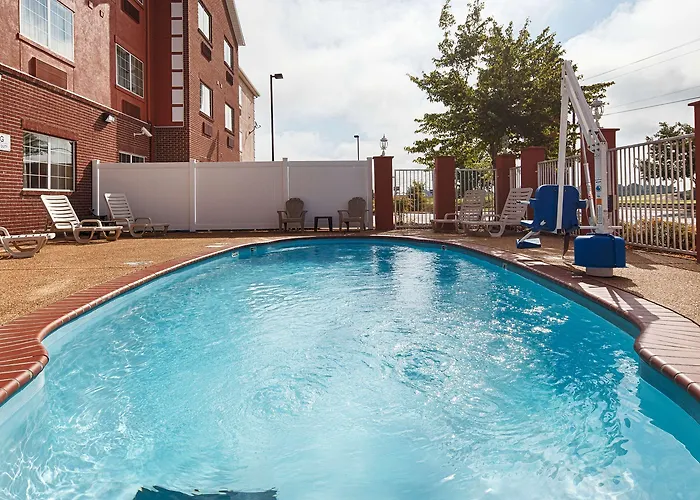 Best Western Plus Olive Branch Hotel & Suites