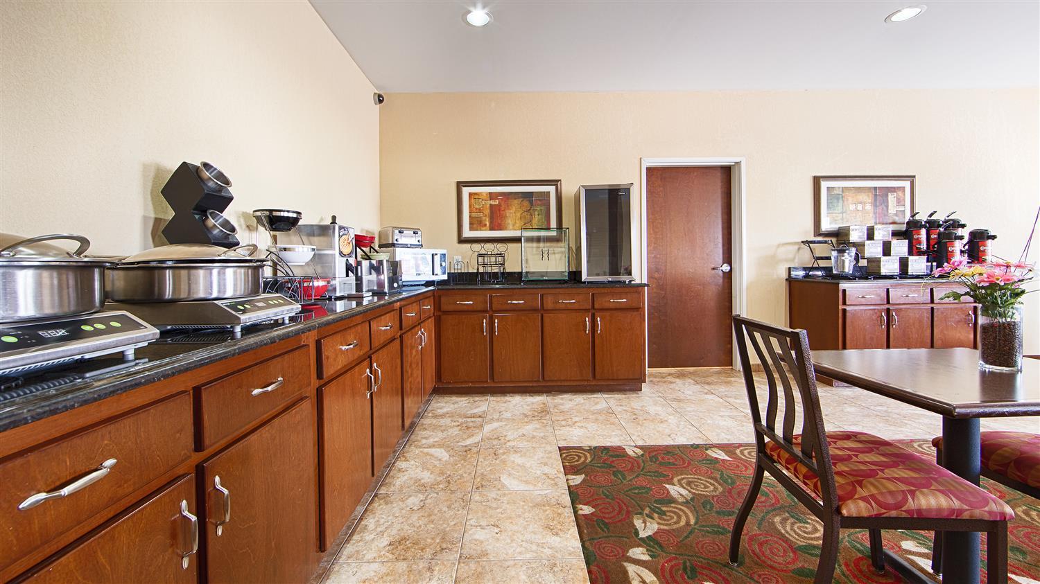 Western & 3* Olive Branch
