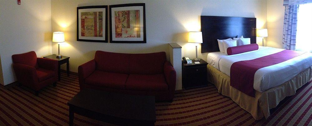 Western & Hotel